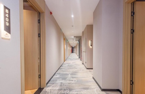 Binh Tan Hotel | Hotel Himalaya 喜马拉雅酒店