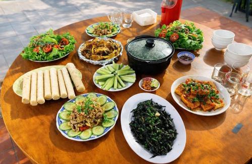 Kon Plong Hotel | Hotel & Homestay Long Vũ Măng Đen