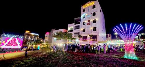 Pleiku Hotel | Hotel Luxstay