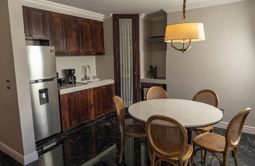 Santa Lucia Hotel | Hotel Plaza 79