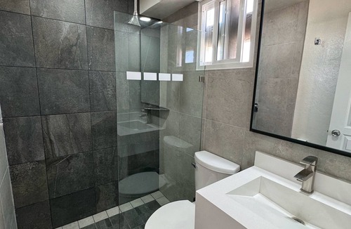 Avenida Revolucion Hotel | Hotel Paris
