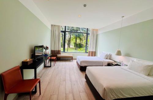 Duc Hoa Hotel | Hotel Sân Golf West Lakes - Khách sạn Hậu Nghĩa