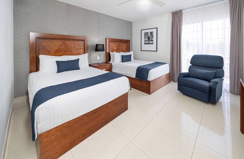 Leon Hotel | Hotel Suites Mexico Plaza Campestre