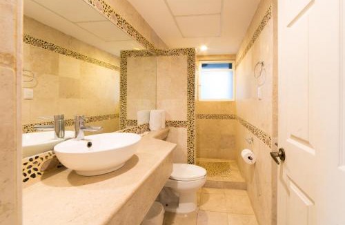 Granjas del Marques Apartment | Hotel Villamar Princesa Suites