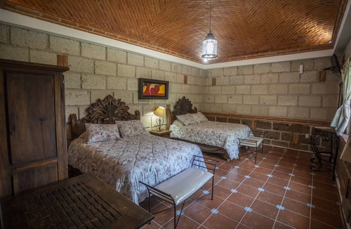 Bernal Hotel | Hotel Villas Mahando