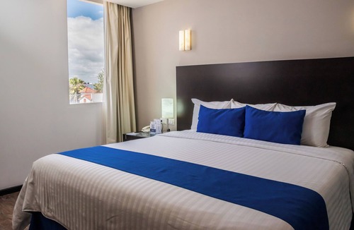 Centro de la Ciudad Hotel | Hotel Zenith