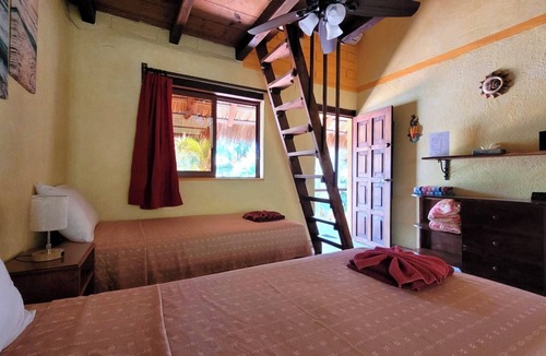 Brisas de Zicatela Hotel | Hotelito Swiss Oasis - Adults Only