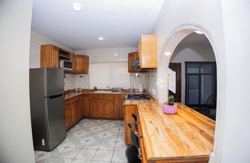 Aguascalientes House | House with large kitchen, 1 block from third ring road