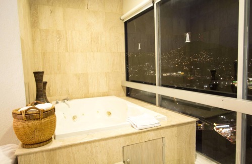 Costera Acapulco Hotel | HS HOTSSON Hotel Acapulco