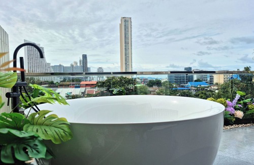 South Pattaya Hotel | HT9 HOTEL