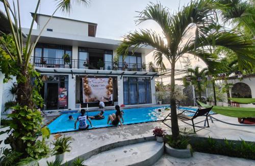 Son Trach Hotel | Hugo Homestay