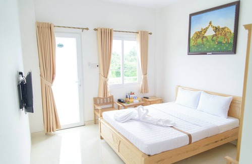 Giong Trom Hotel | Hung Long Hotel