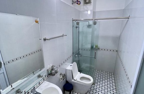 Ha Long Bed & Breakfast | Huyền Khôi
