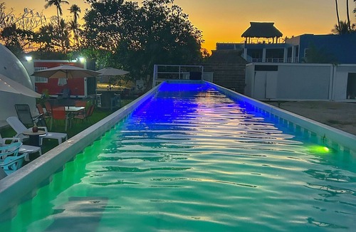 Barra de Navidad House | Iglú Barba Roja con Vista al Cielo