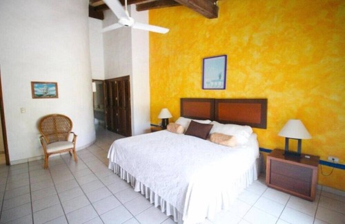 South Hotel Zone Hotel | Impeccable 3BR Condo with Tennis Court