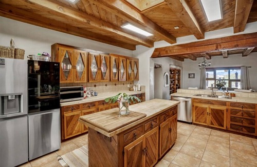 La Cienaga House | Indoor heated pool minutes to downtown Santa Fe