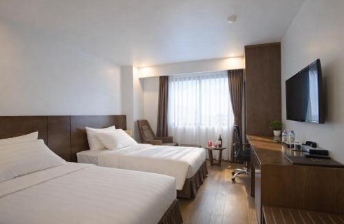 Dich Vong Hau Hotel | Inearth Hotel - 华夏商务酒店