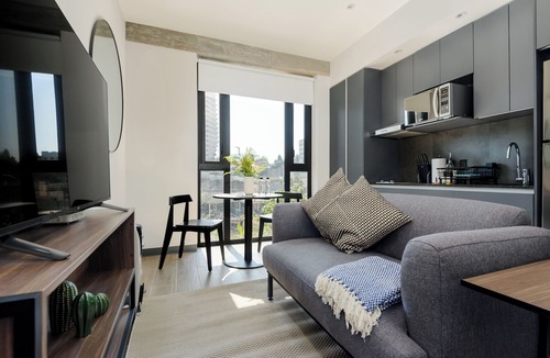Huixquilucan Apartment | Interlomas by Wynwood House