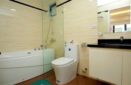 Cong Vi Apartment | Investland- A comfortable apartment in Dao Tan, Linh Lang near Lotte