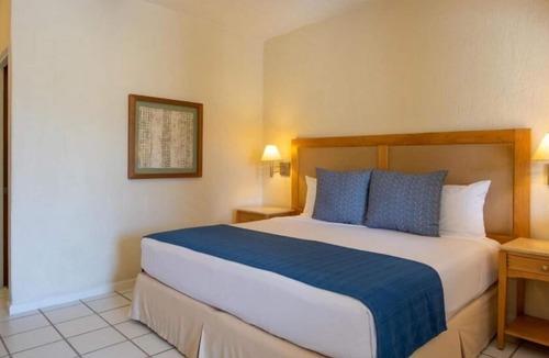 Campo de Golf Fonatur Hotel | Inviting Studio Ideal for Couples in Park Royal Los Cabos