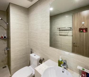 Gia Lam Apartment | It Dust Homestay 5 - The Sunny Apartment