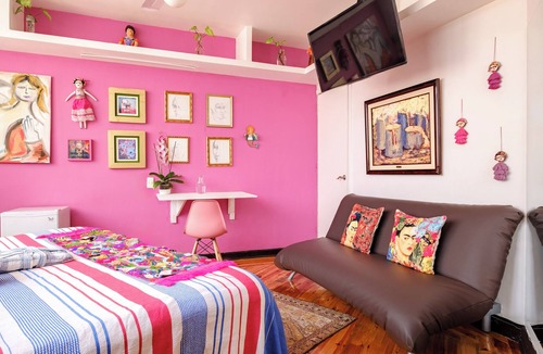 Polanco Bed & Breakfast | ITZAE BUGAMBILIA POLANQUITO WALKS TO THE AUDITORIUM DOGS OK