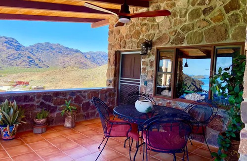 Mulege House | John Wayne ./. Casa Top Hill