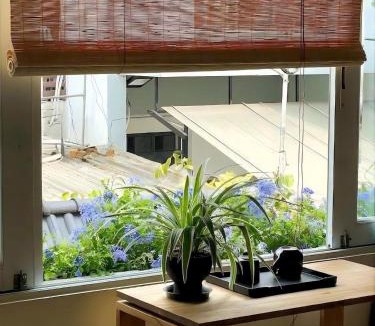 Phu Nhuan Apartment | Kén Stay - Sun drenched Living & Local Foodie Hub