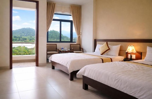 Tinh Gia Hotel | Khách sạn Huân Hạnh