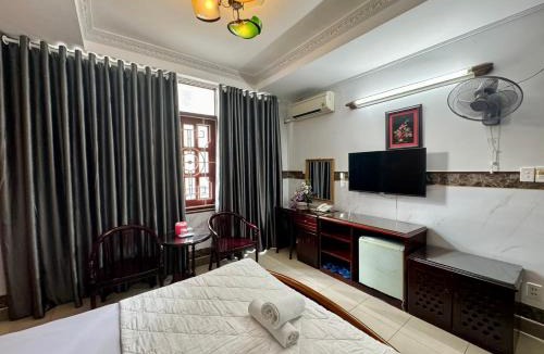 District 10 Hotel | Khách Sạn Kim Long
