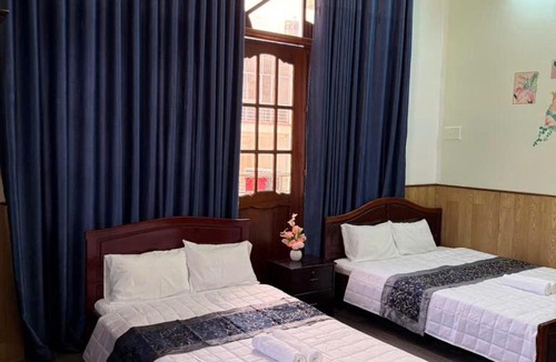 Ninh Kieu Hotel | Khách Sạn Minh Khuê
