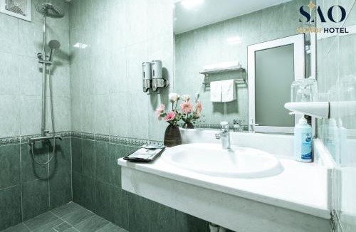Long Bien Hotel | Khách Sạn Sao
