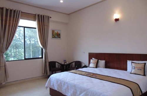 Binh Son Hotel | Khach San Hoang Mai