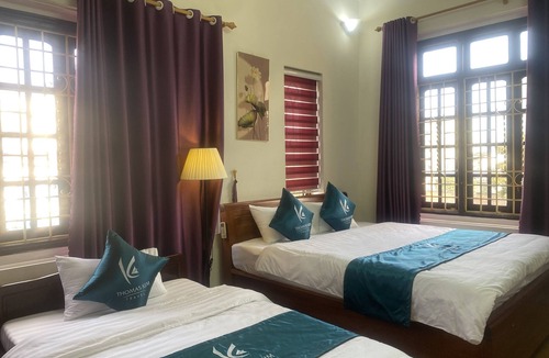 Bai Chay House | Kim Homestay & Villa