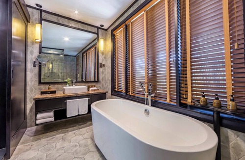 Cua Đai Hotel | Koi Resort and Spa Hoi An