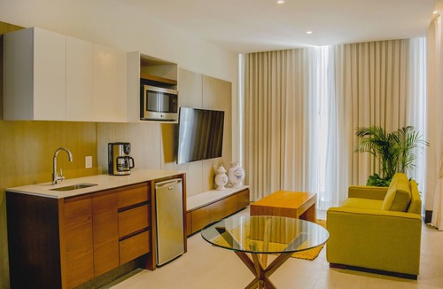 La Puntilla Hotel | Kovay Gardens