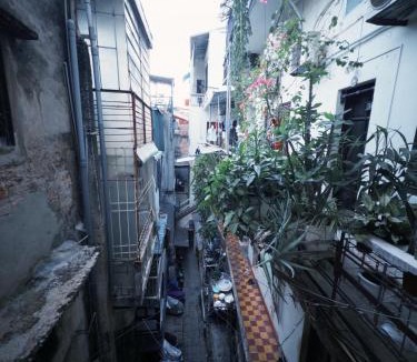 Old Quarter Apartment | Lốp Homestay