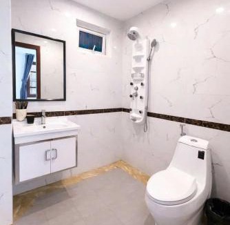 Đong Thanh Hotel | Lộc Phát Hotel