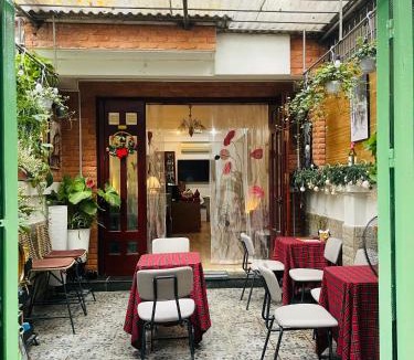 French Quarter House | L'e'tage House
