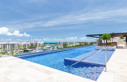 Punta Sam Condo | La Amada Deluxe 1 BR Condo w/Private Beach