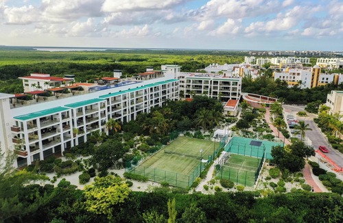 Punta Sam Condo | La Amada Deluxe 1 BR Condo w/Private Beach