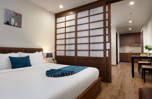 Ba Dinh Hotel | La Batisse Kim Ma Hotel