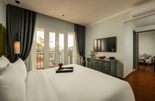 Hang Buom Hotel | La Mejor Hotel & Sky Bar