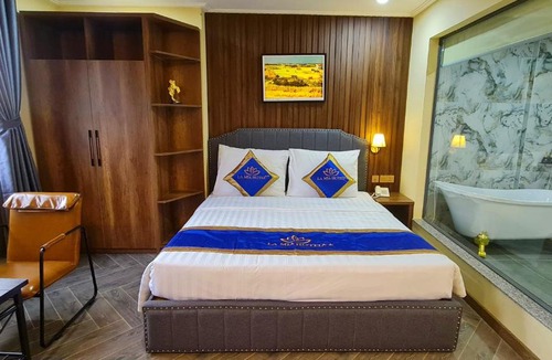 Pleiku Apartment | LA MIA Lakeview Hotel