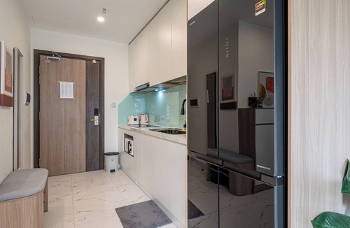 District 9 Apartment | LA Nest 2BR WeeklyMonthly big deal GH2