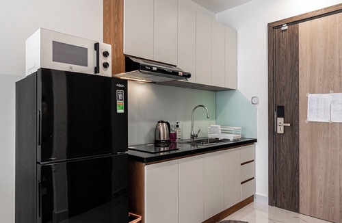 District 9 Apartment | LA Nest - Moru Nest