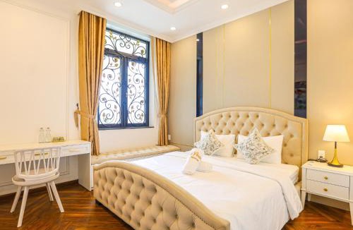 Hue House | La Peace Home