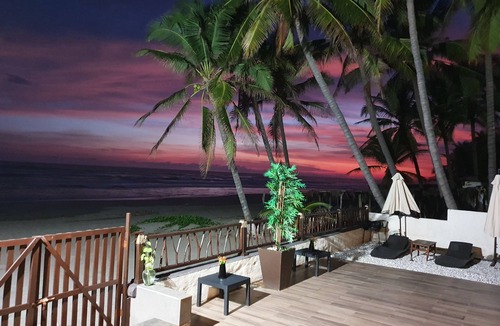 Playa Azul House | La Perla Playa Azul, Beachfront Bungalows, #2
