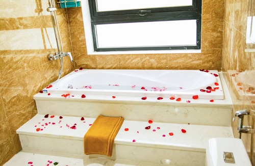 Luong Son Hotel | La Saveur de Hoa Binh Resort