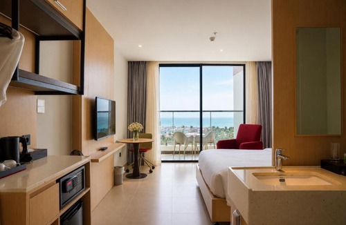 Cam Ranh Hotel | Lagoon Beach Of The Arena Cam Ranh - Free room upgrade